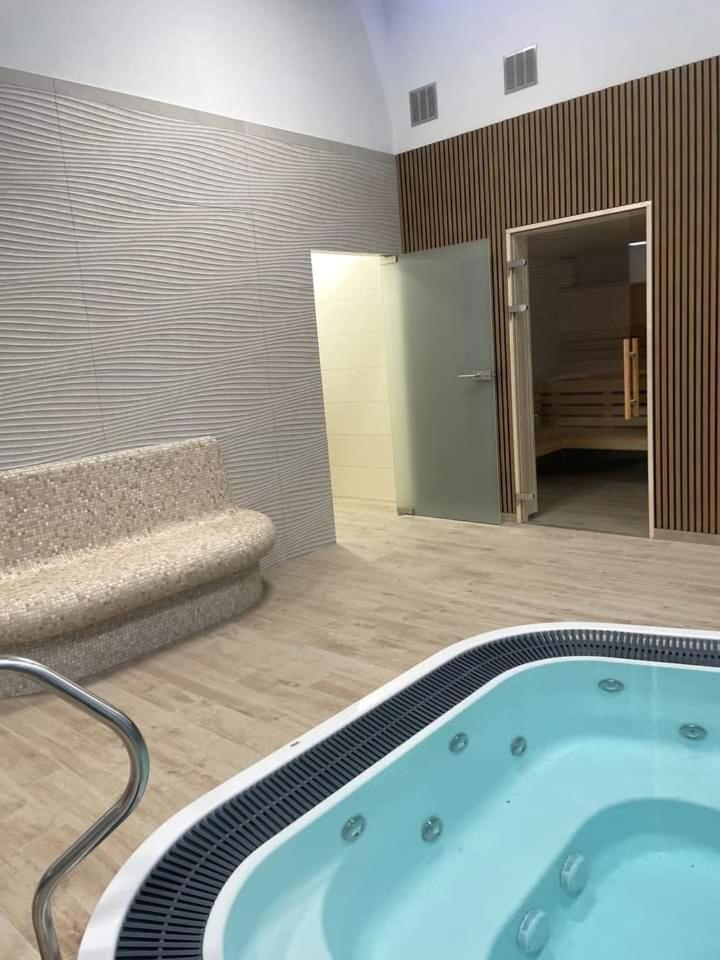 מלון קולובז'ג Sanatorium Mewa מראה חיצוני תמונה